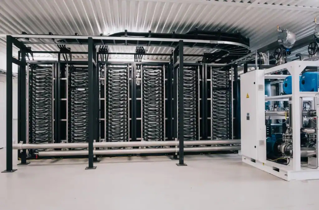 Cooling and heating equipment featured in MARA’s Finnish district-heating account